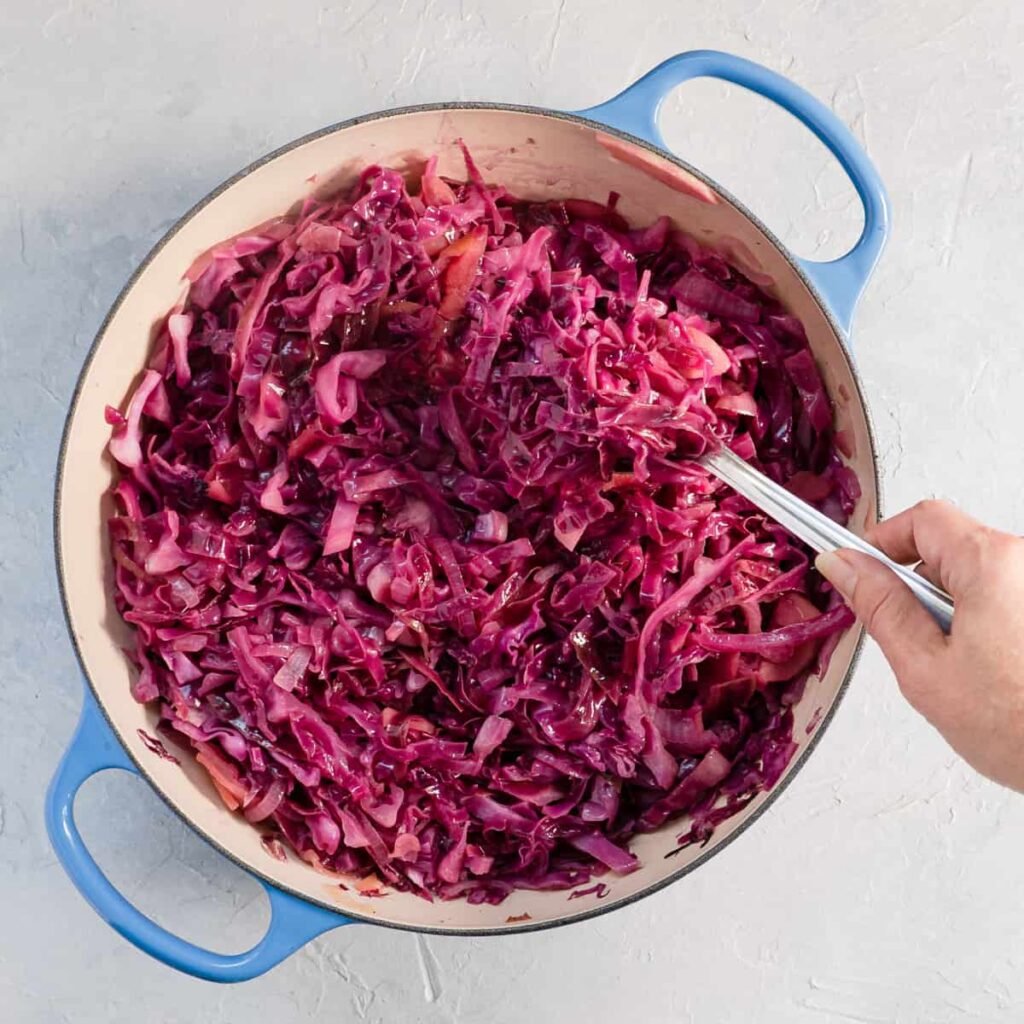 how to cook red cabbage at home